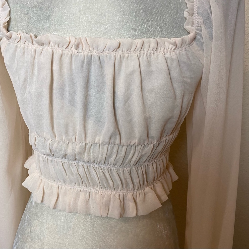 NWT! Forever 21 Cropped Puff Long Sleeve Blouse Top Cream Ivory Smocked Sz Small - Picture 9 of 11